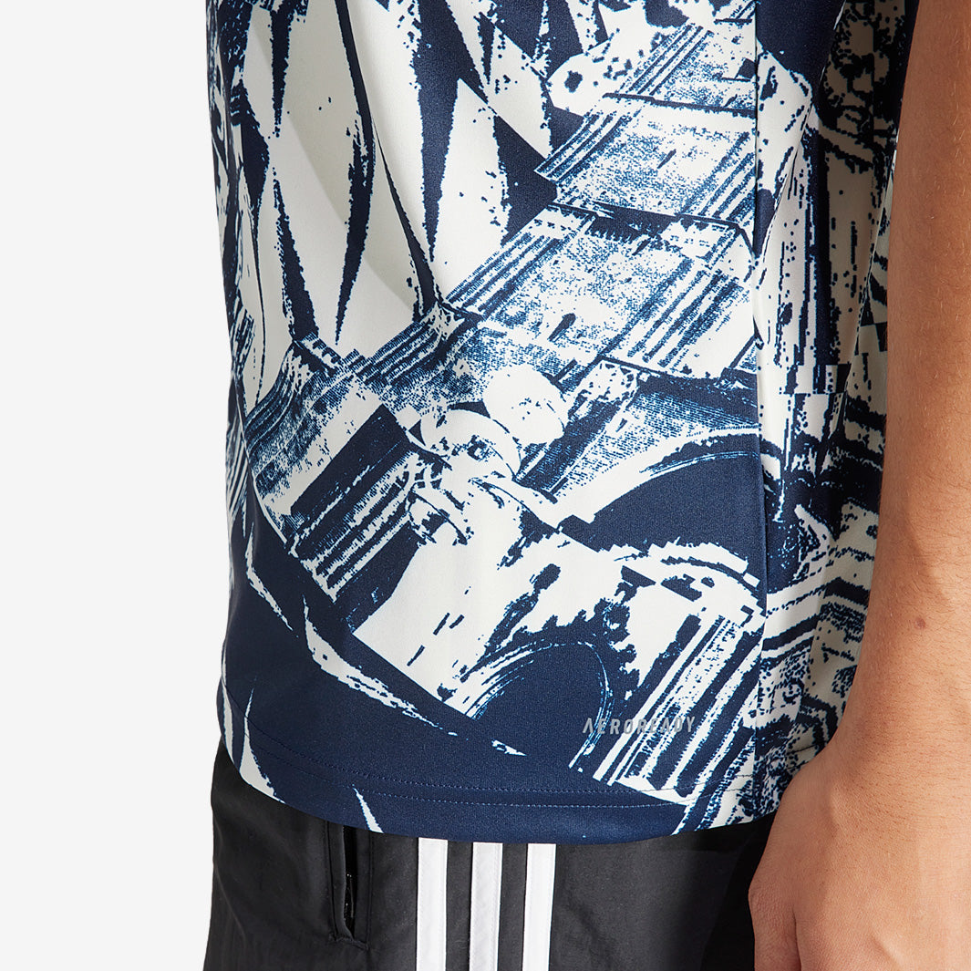 adidas Bayern Munich 23/24 Pre-Match Shirt