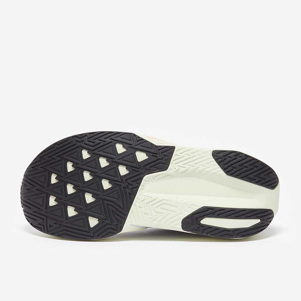 New Balance Womens FuelCell Rebel v5