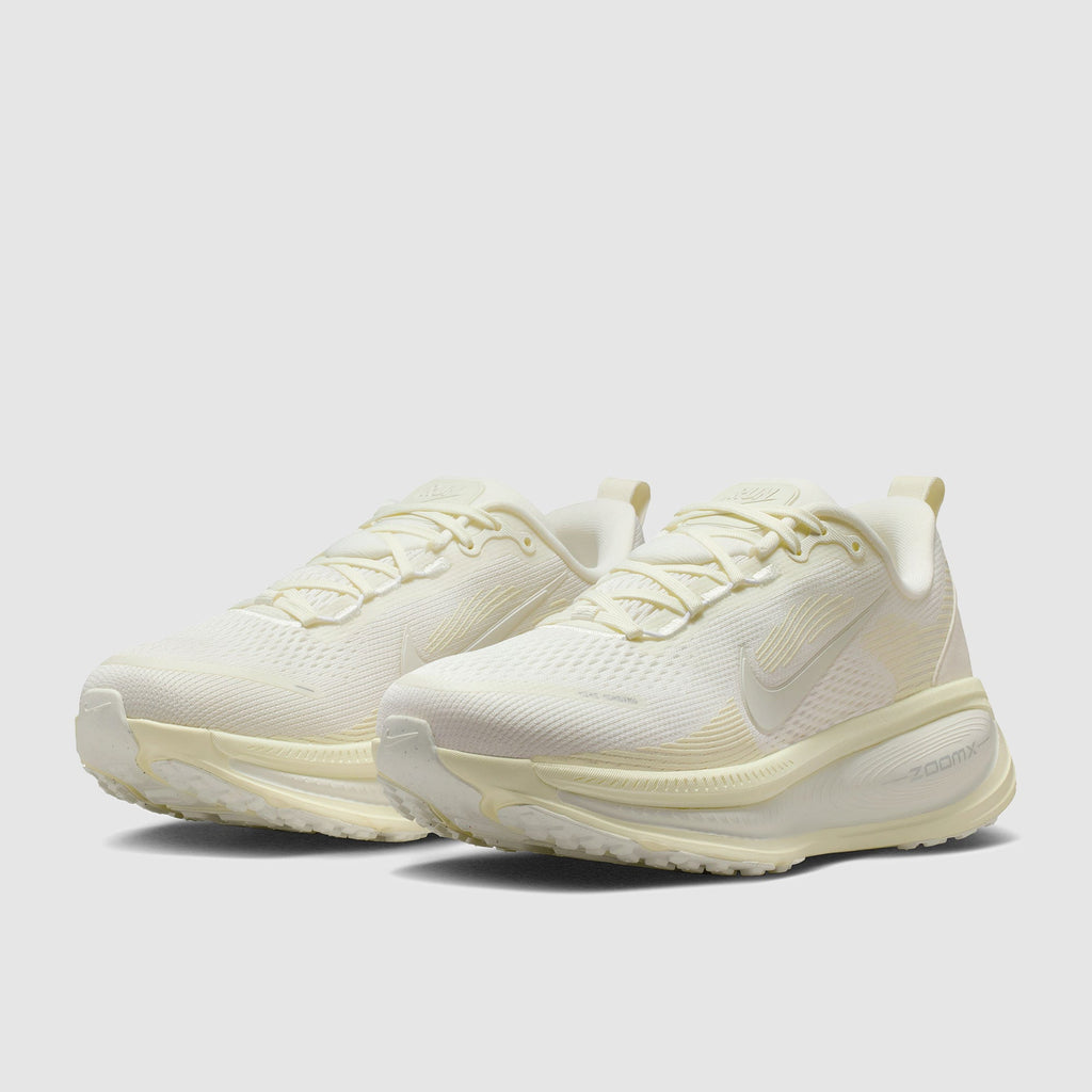 Nike Womens Vomero 18