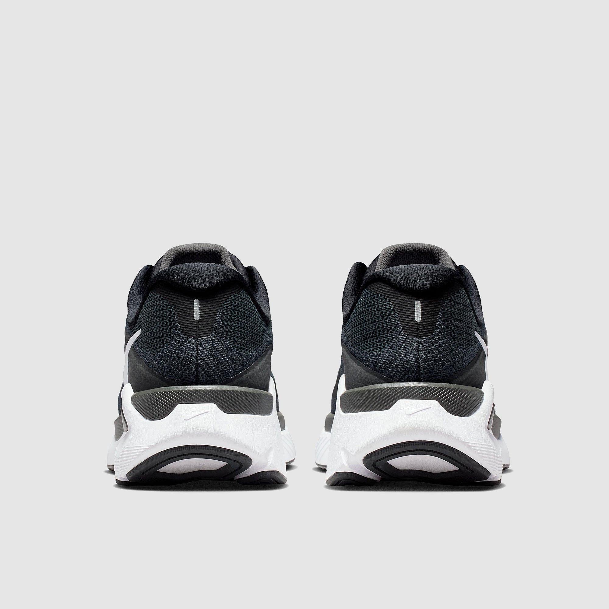 Nike Structure Plus